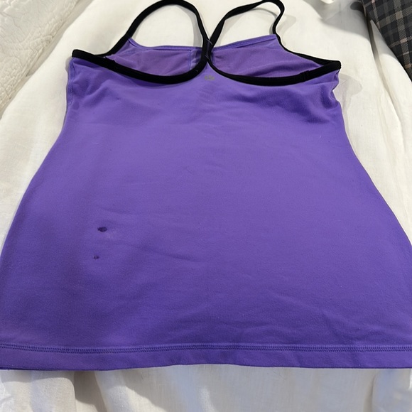 LULULEMON TOP PURPLE AND BLACK WITH INSIDE BRA - Picture 4 of 9